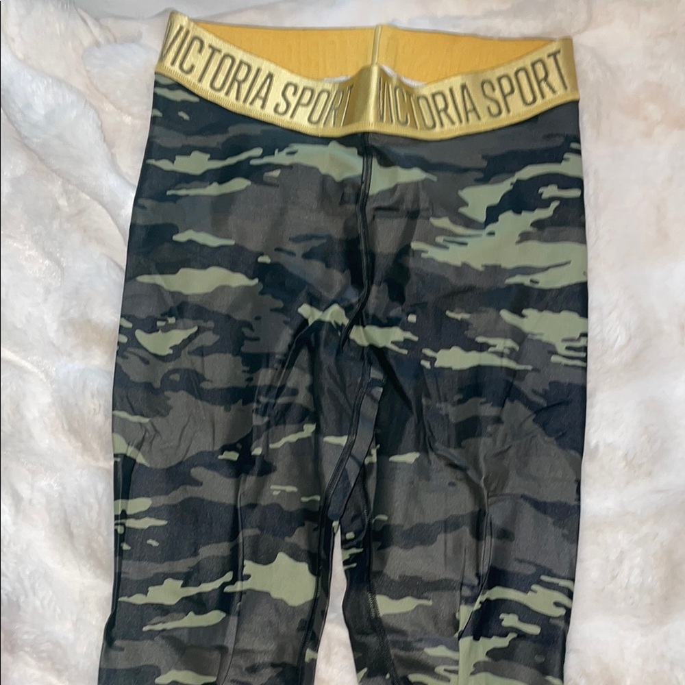 Women's Camo Leggings - Green and Yellow